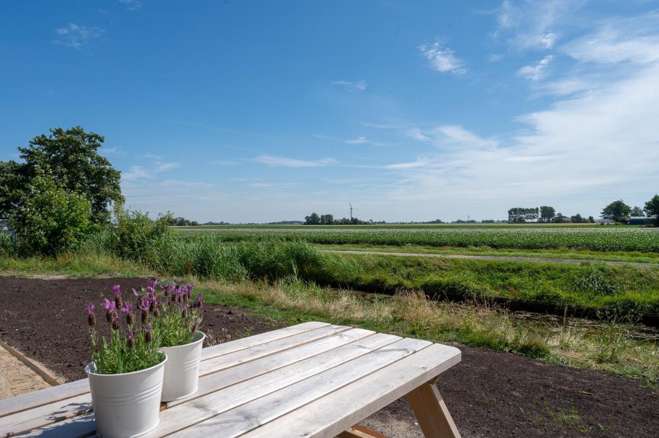 Appartement De Dageraad In Monumentale Boerderij Kimswerd Eksteriør billede