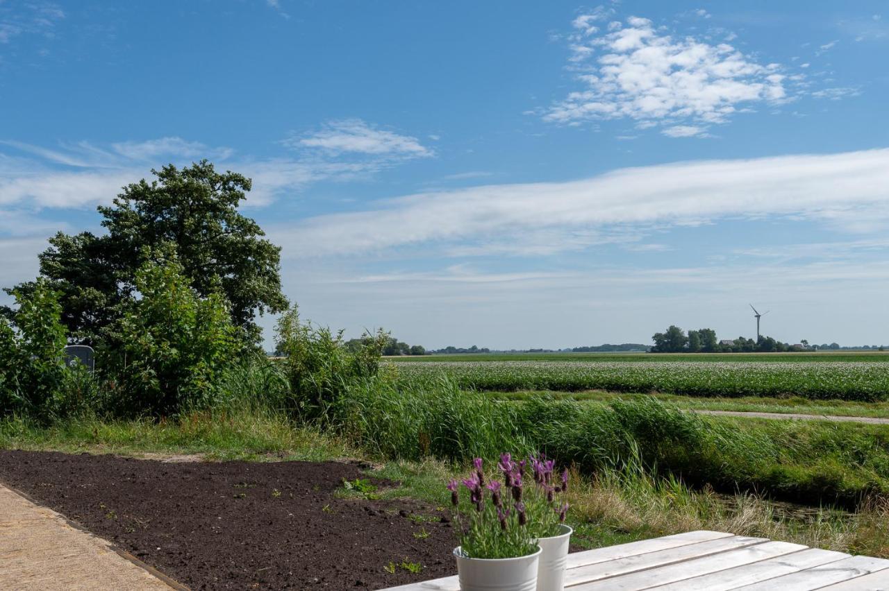 Appartement De Dageraad In Monumentale Boerderij Kimswerd Eksteriør billede